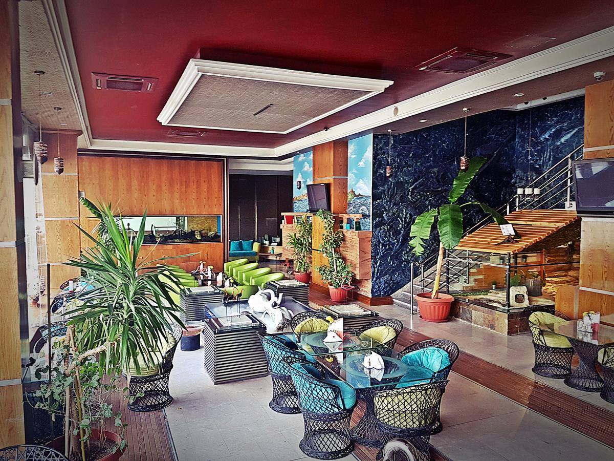 Aquarium Hotel Rijád Exteriér fotografie
